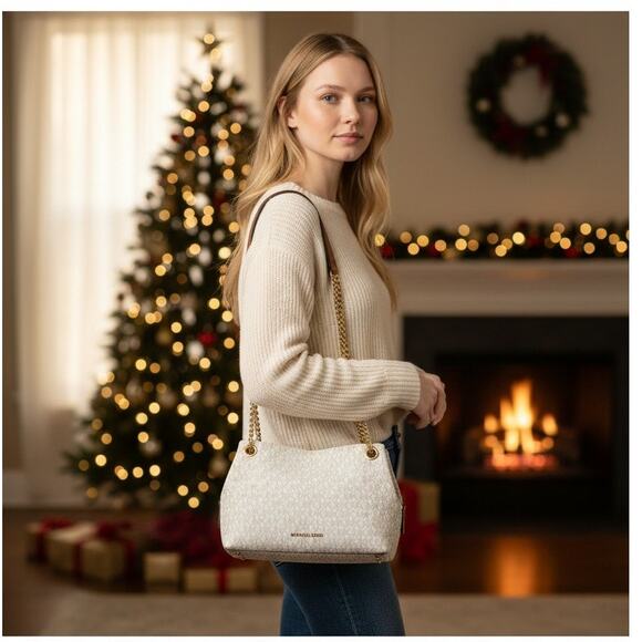 Michael Kors Jet Set Tote - Vanilla/Acorn - Used, Great Condition, Bargain! - Picture 3 of 13